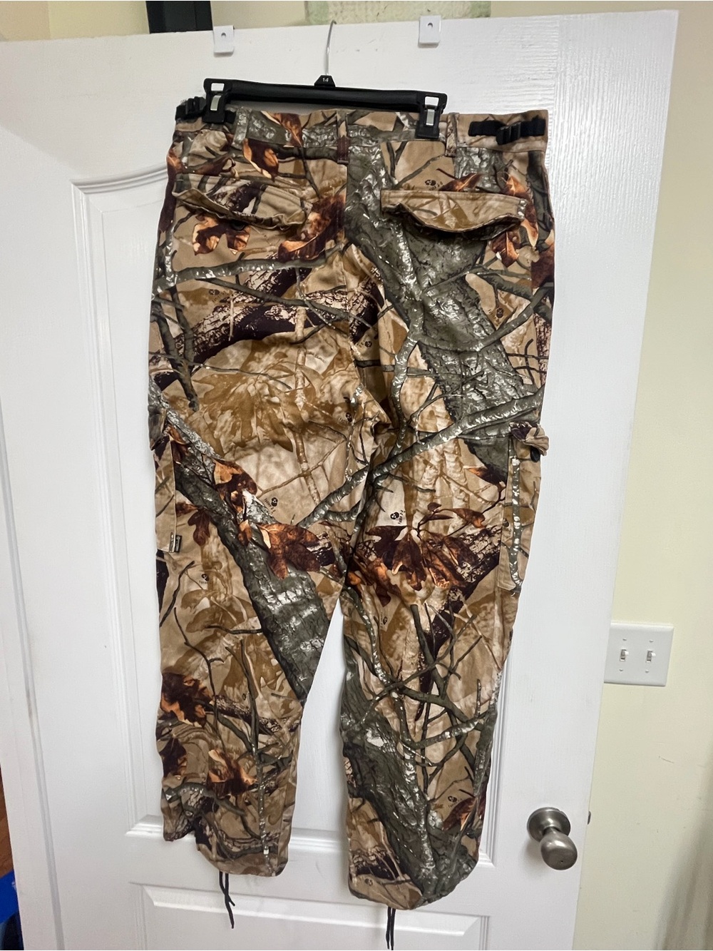Men's Camouflage Cargo Pants - Brown/Green Camo